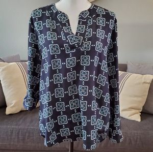 Ann Taylor dressy top with roll-up/sleeves